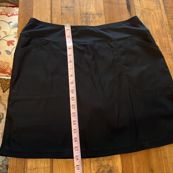 Cypress Club Skort size Large, black - Picture 7 of 8